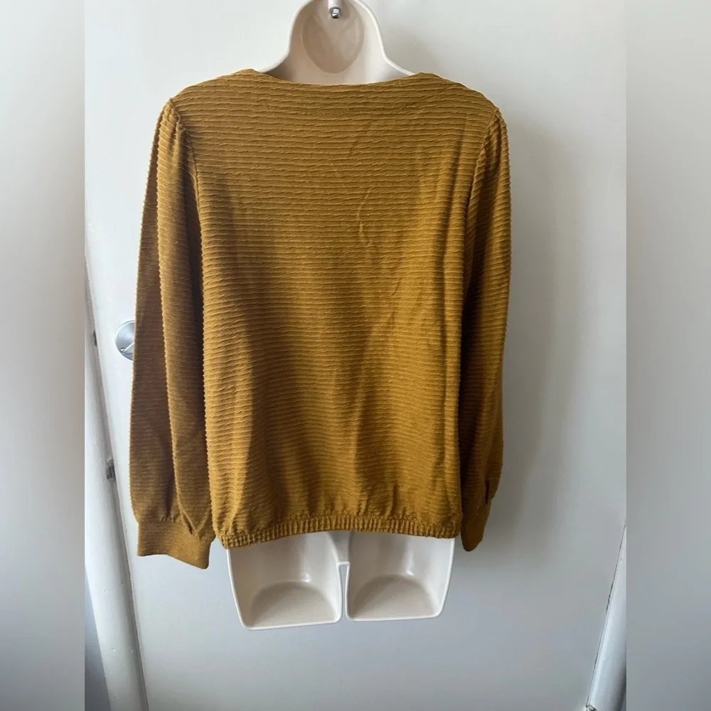 Madewell stylish mustard
